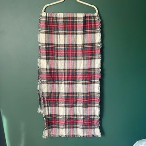 Reversible plaid wrap